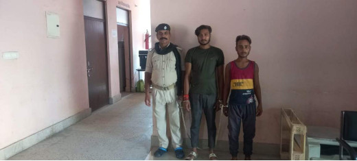 अवैध शराब के खिलाफ उत्पाद पुलिस की कार्रवाई, दो तस्कर गिरफ्तार